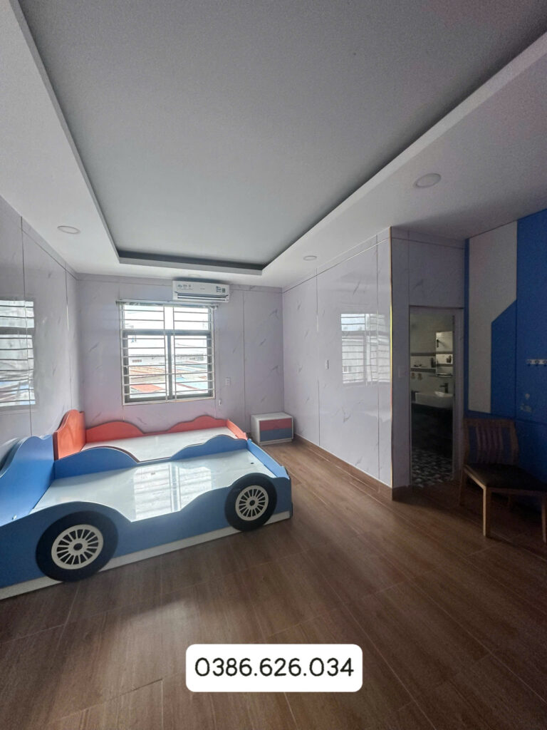 thi công tấm pvc vân đá và sàn nhựa ngoài trời